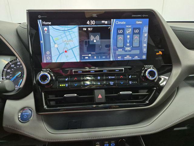 used 2022 Toyota Highlander Hybrid car, priced at $44,406