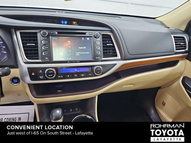 used 2019 Toyota Highlander car, priced at $29,774
