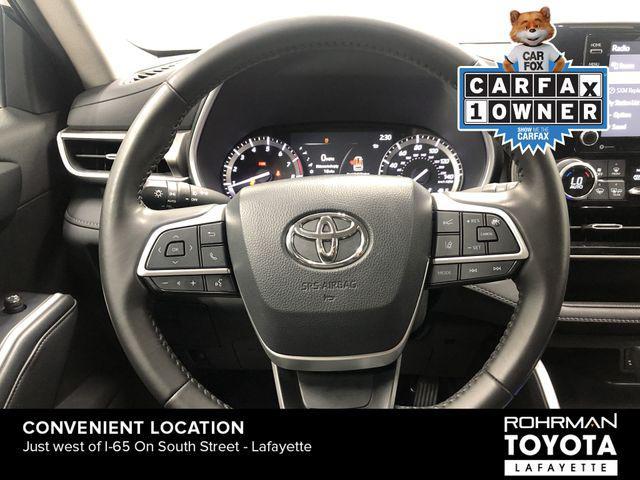 used 2022 Toyota Highlander car, priced at $33,650
