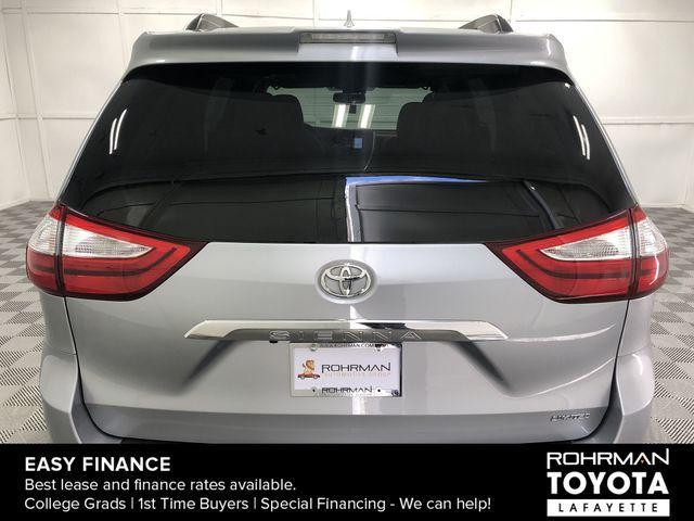 used 2018 Toyota Sienna car, priced at $31,368