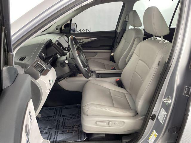 used 2022 Honda Pilot car, priced at $31,032