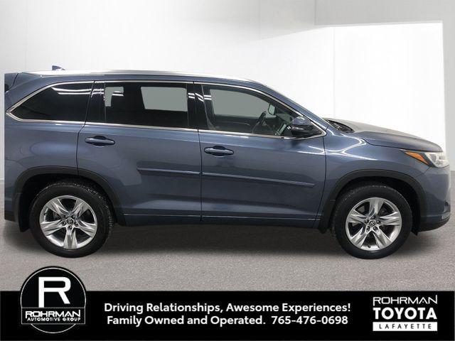 used 2019 Toyota Highlander car, priced at $27,281