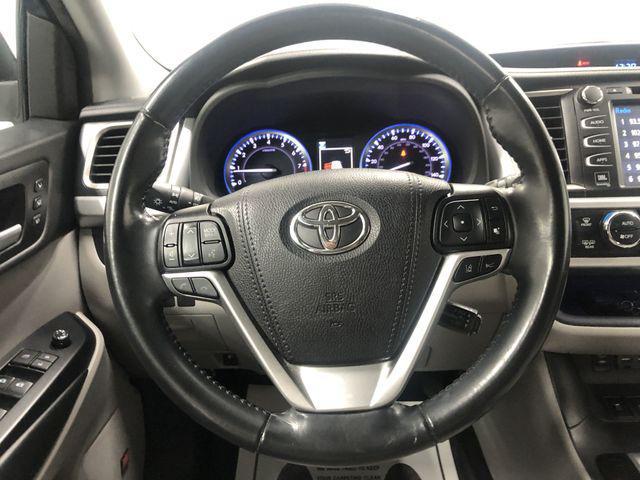 used 2019 Toyota Highlander car, priced at $27,281