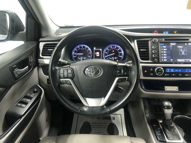 used 2019 Toyota Highlander car, priced at $27,281