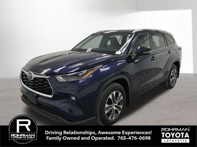used 2022 Toyota Highlander car, priced at $35,341