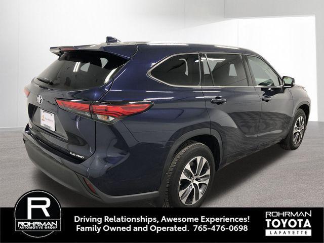 used 2022 Toyota Highlander car, priced at $35,341