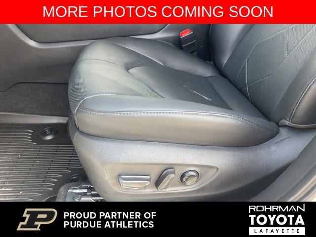 used 2025 Toyota Highlander car, priced at $56,509