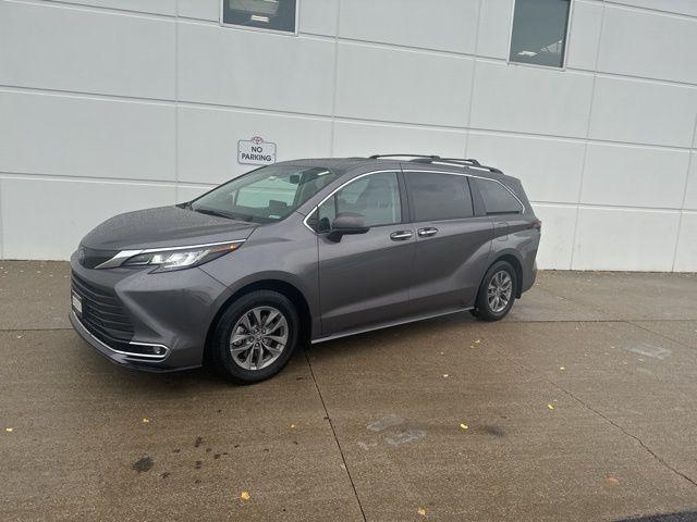 used 2023 Toyota Sienna car, priced at $40,813