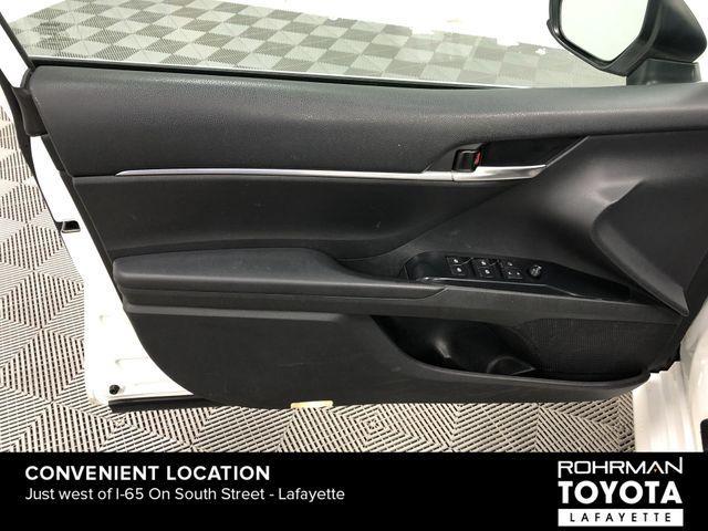 used 2019 Toyota Camry Hybrid car, priced at $18,655