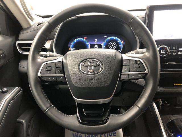 used 2023 Toyota Highlander car, priced at $42,897
