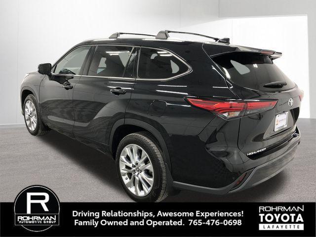 used 2023 Toyota Highlander car, priced at $42,897