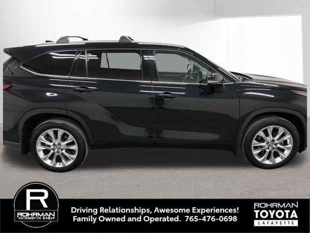 used 2023 Toyota Highlander car, priced at $42,897