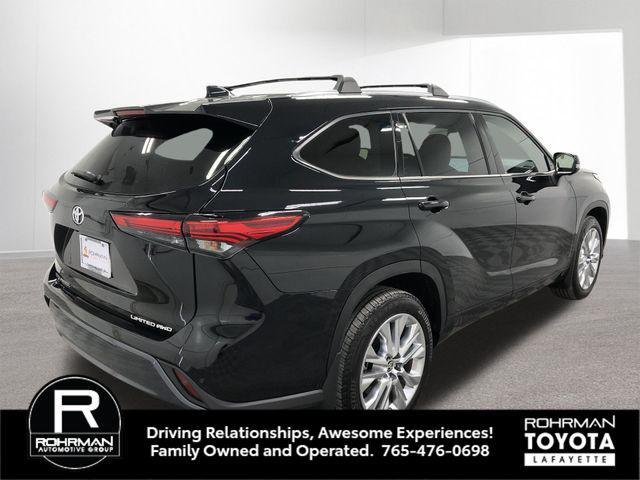 used 2023 Toyota Highlander car, priced at $42,897