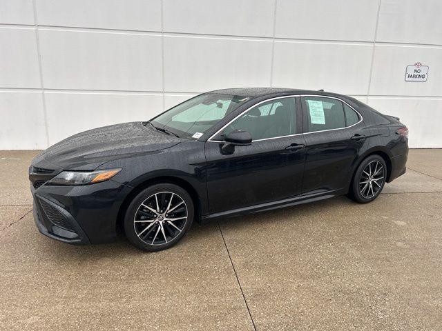 used 2021 Toyota Camry car, priced at $21,334