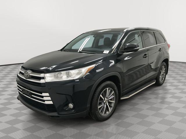 used 2019 Toyota Highlander car, priced at $23,282