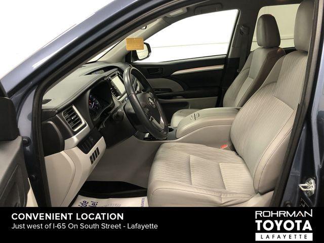 used 2016 Toyota Highlander car, priced at $19,163