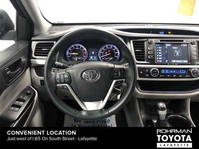 used 2016 Toyota Highlander car, priced at $19,163