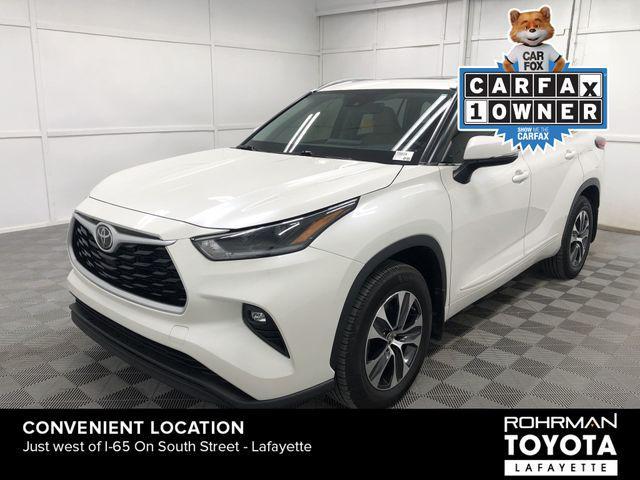 used 2021 Toyota Highlander car, priced at $33,747