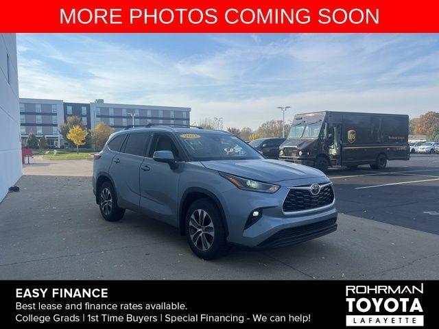 used 2021 Toyota Highlander car, priced at $34,734