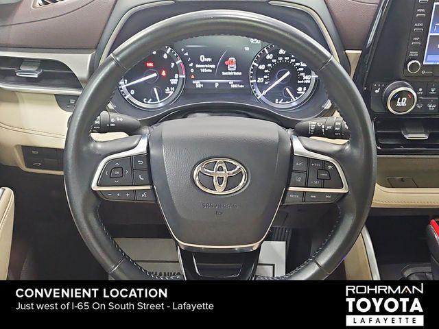 used 2020 Toyota Highlander car, priced at $30,809