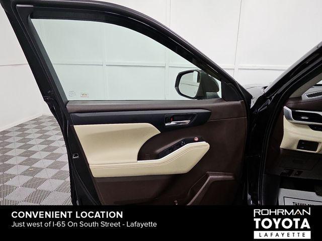 used 2020 Toyota Highlander car, priced at $30,809