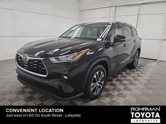 used 2020 Toyota Highlander car, priced at $30,809