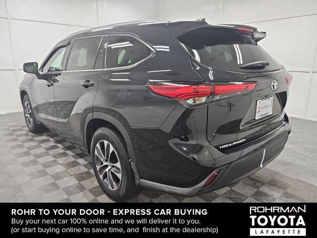 used 2020 Toyota Highlander car, priced at $30,809