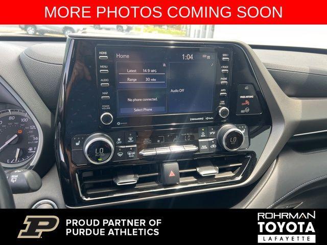 used 2020 Toyota Highlander car, priced at $31,937