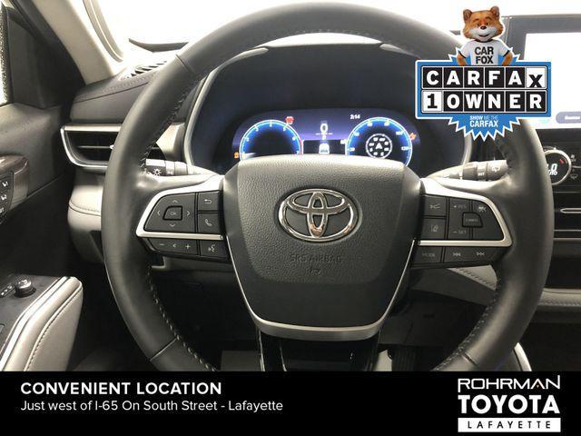 used 2023 Toyota Highlander car, priced at $39,104