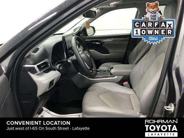 used 2023 Toyota Highlander car, priced at $39,104