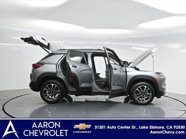new 2025 Chevrolet TrailBlazer car, priced at $29,470