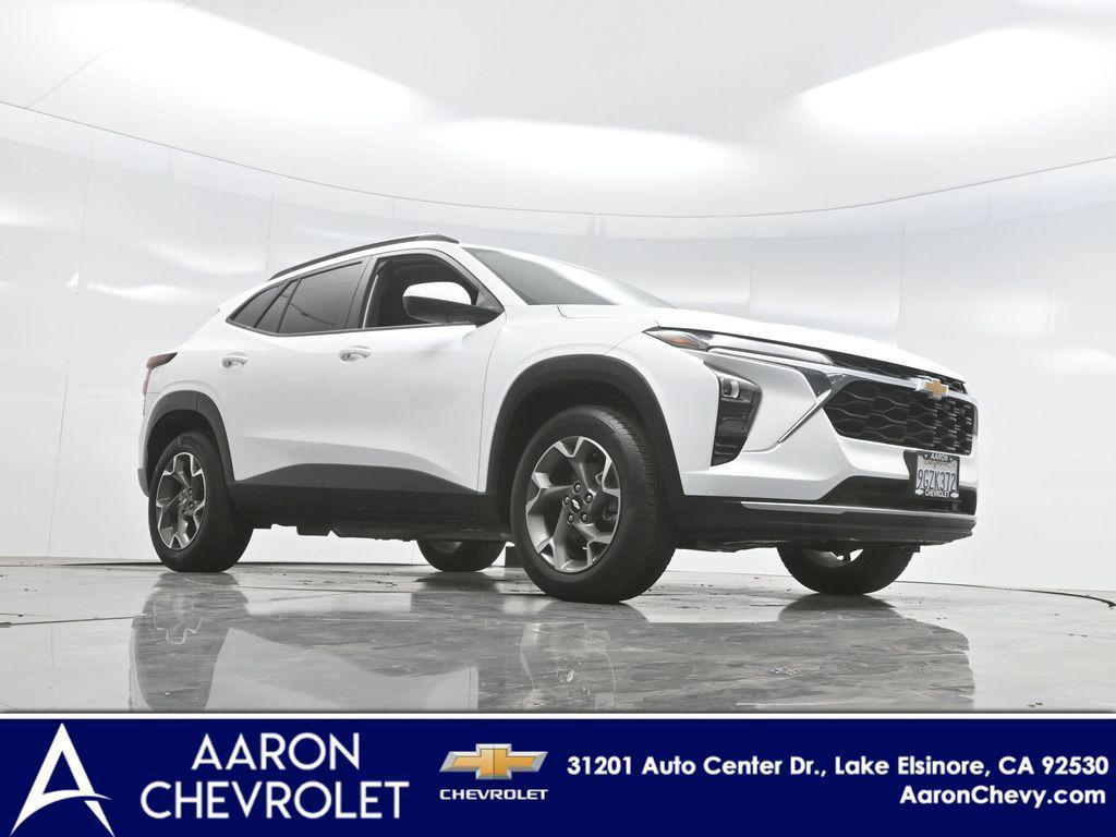 used 2024 Chevrolet Trax car, priced at $21,037
