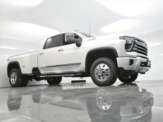 new 2024 Chevrolet Silverado 3500 car, priced at $87,640