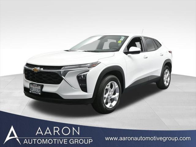 used 2024 Chevrolet Trax car, priced at $23,139
