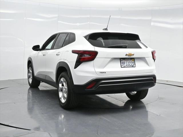 used 2024 Chevrolet Trax car, priced at $23,139