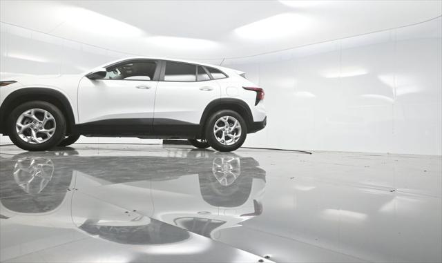 used 2024 Chevrolet Trax car, priced at $23,139