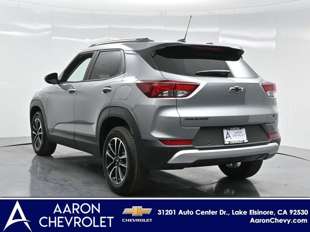 new 2025 Chevrolet TrailBlazer car, priced at $29,080