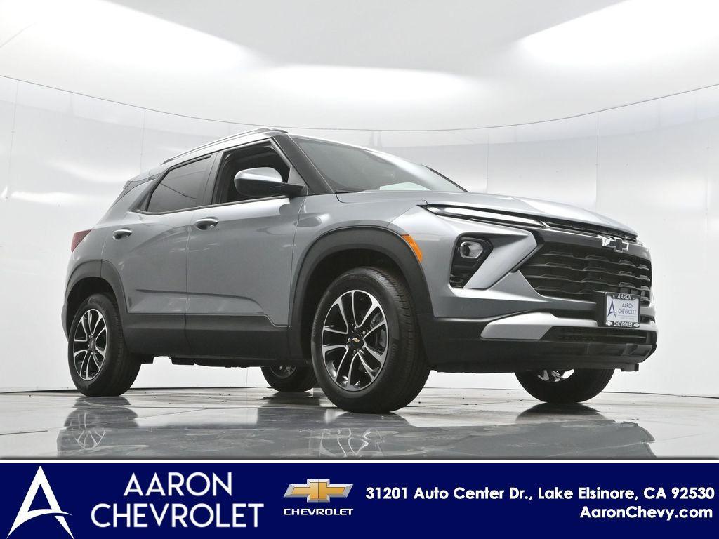 new 2025 Chevrolet TrailBlazer car, priced at $29,080