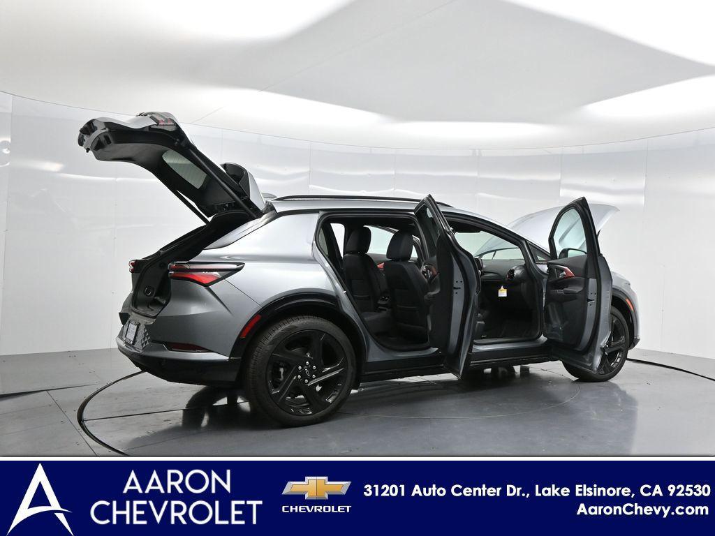 new 2025 Chevrolet Equinox EV car