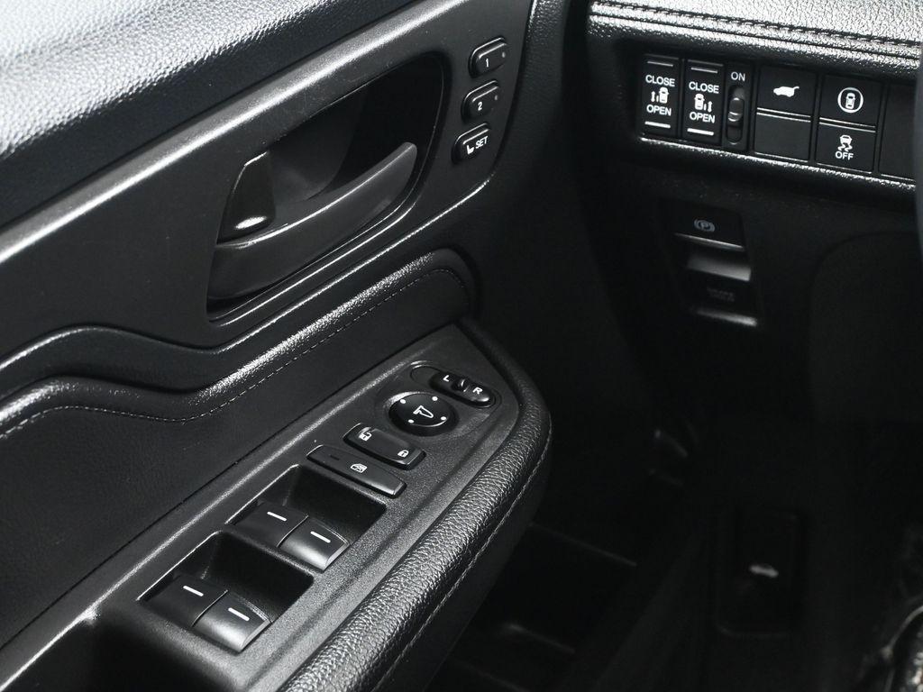 used 2023 Honda Odyssey car, priced at $32,500