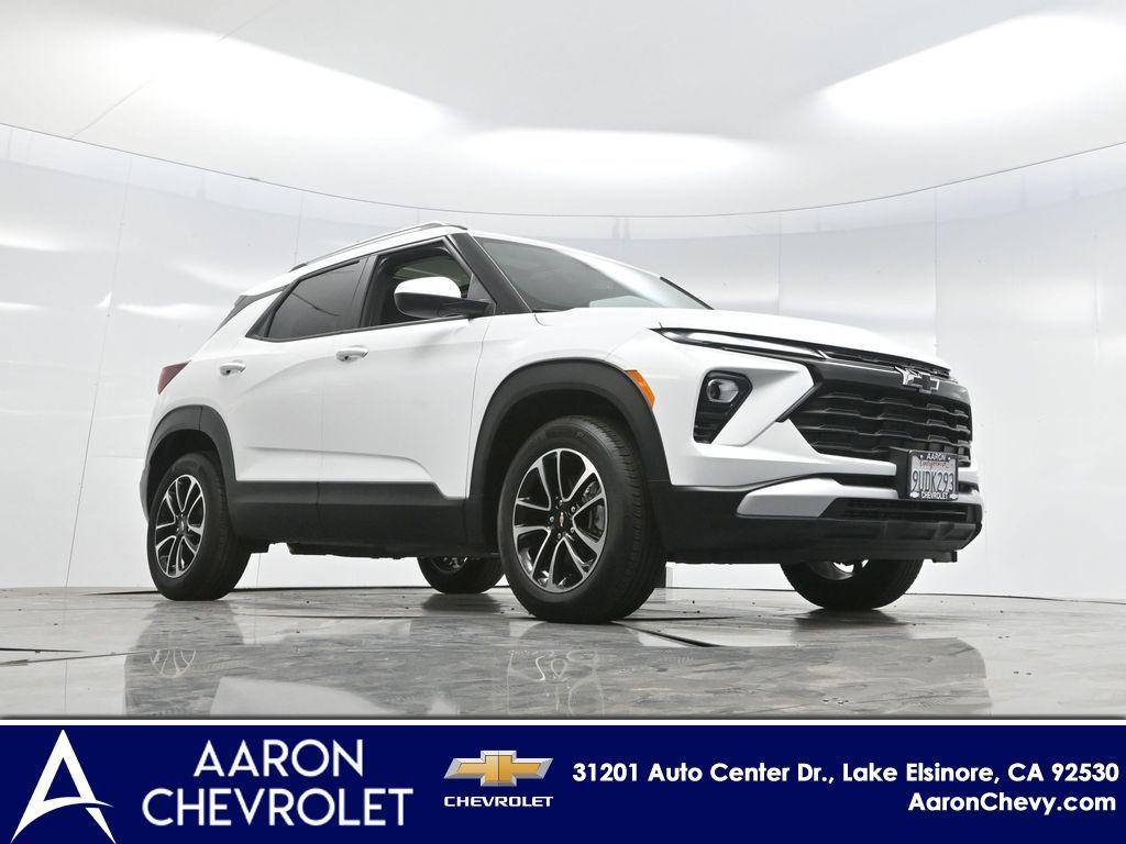 new 2025 Chevrolet TrailBlazer car, priced at $32,377