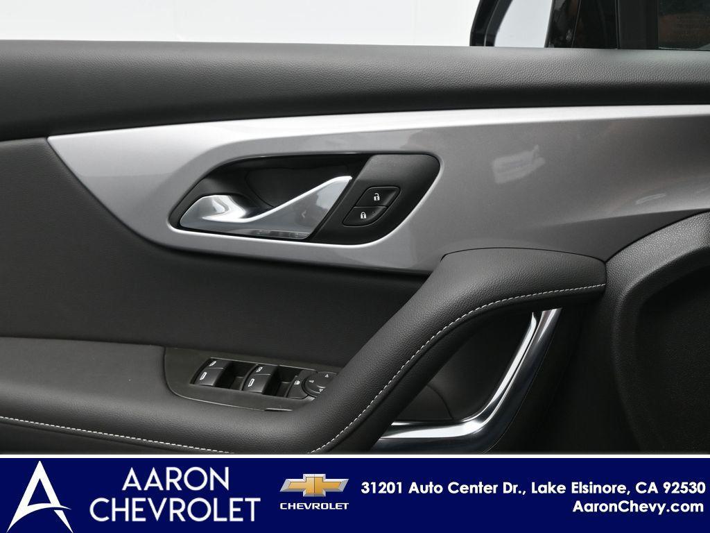 new 2025 Chevrolet Blazer car, priced at $38,304