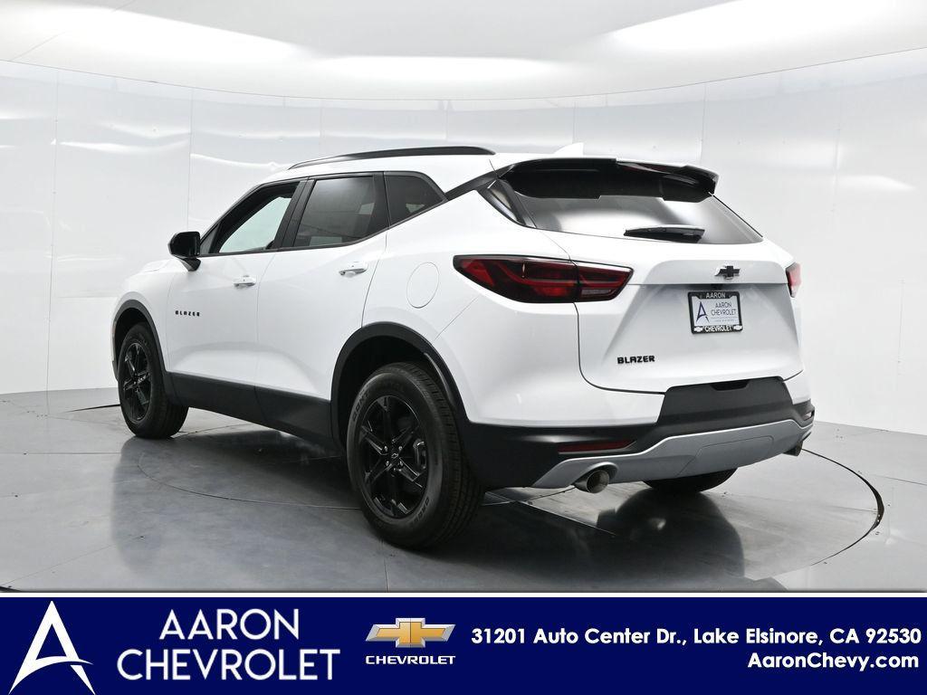 new 2025 Chevrolet Blazer car, priced at $38,304