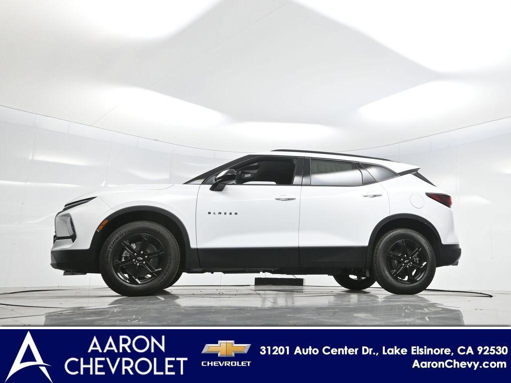 new 2025 Chevrolet Blazer car, priced at $38,304