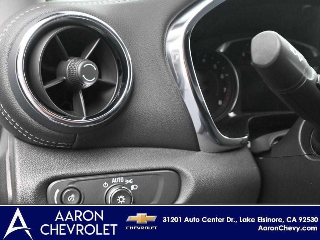 new 2025 Chevrolet Blazer car, priced at $38,304