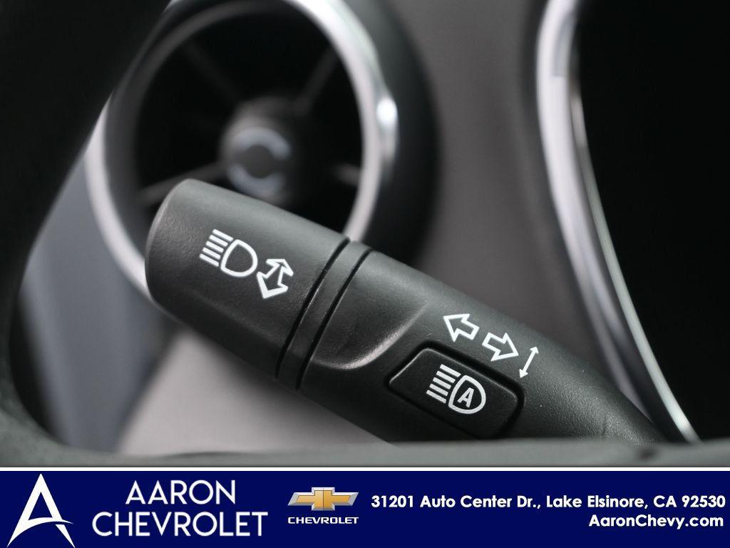 new 2025 Chevrolet Blazer car, priced at $38,304