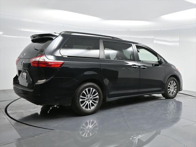 used 2018 Toyota Sienna car, priced at $21,098