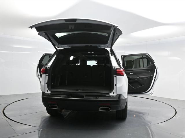 used 2023 Chevrolet Traverse car, priced at $31,999