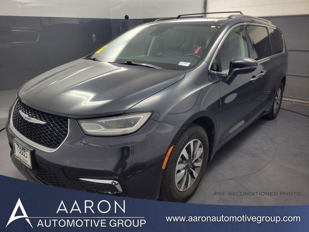 used 2021 Chrysler Pacifica car, priced at $24,000