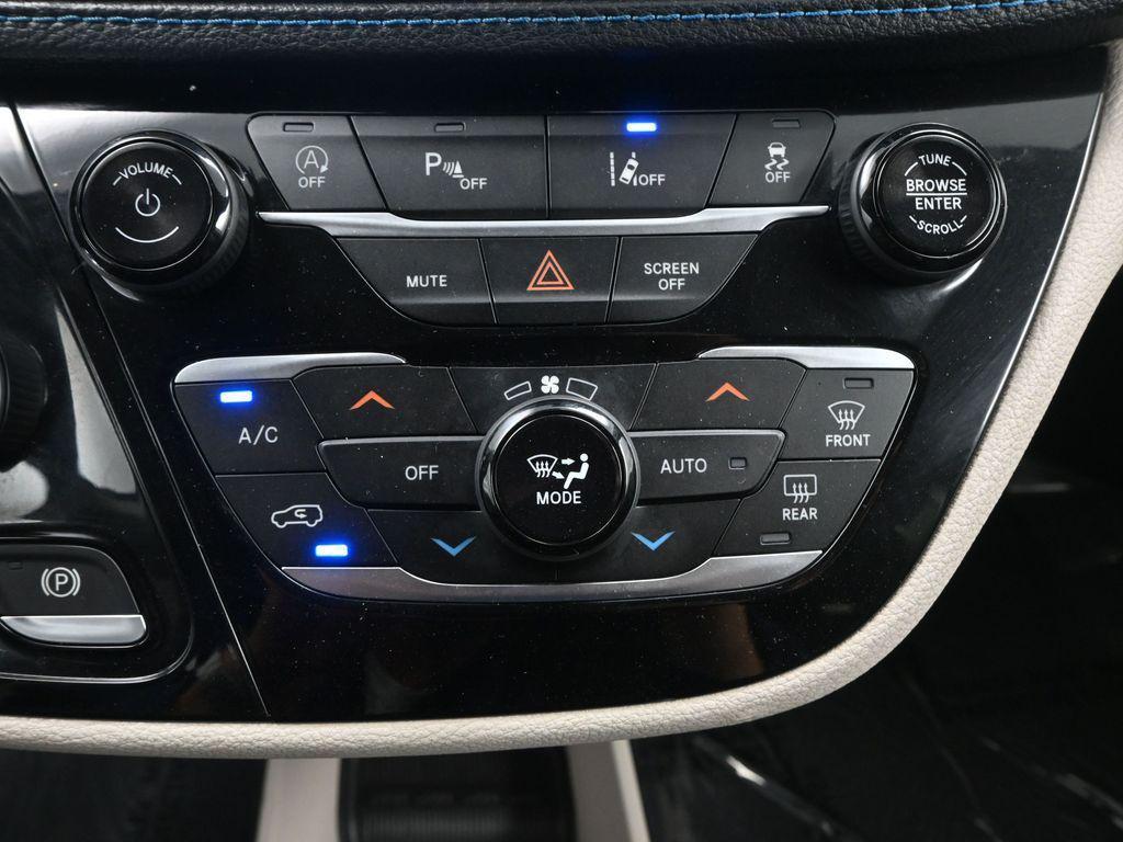 used 2021 Chrysler Pacifica car, priced at $24,000